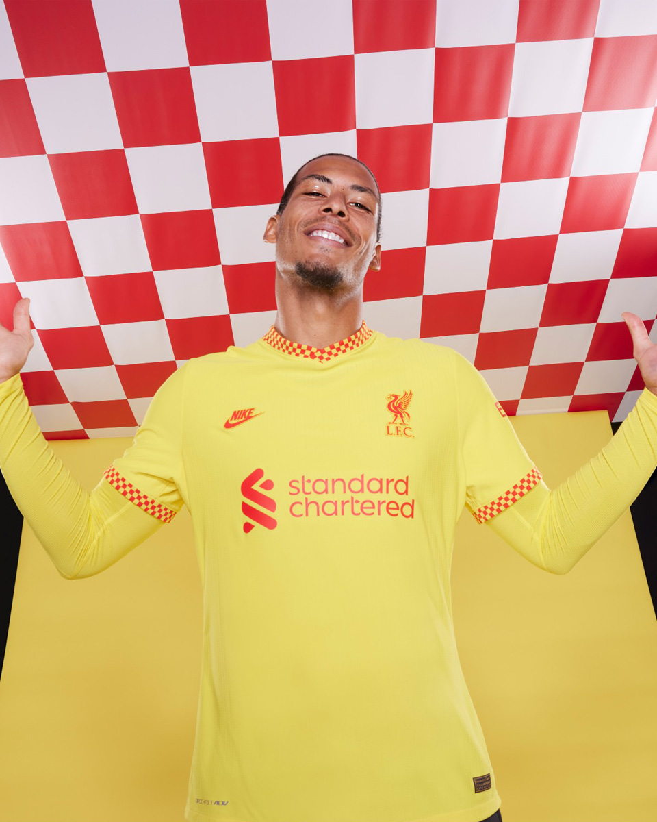 Liverpool Third Away Jersey 2021/22.jpg